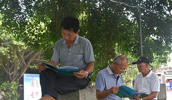 海洋与食品学院参与开展 “美丽七夕 幸福守‘鲎’”公众宣传活动