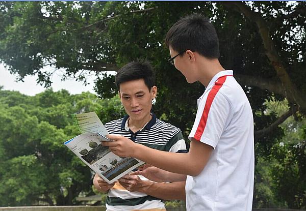 海洋与食品学院参与开展 “美丽七夕 幸福守‘鲎’”公众宣传活动