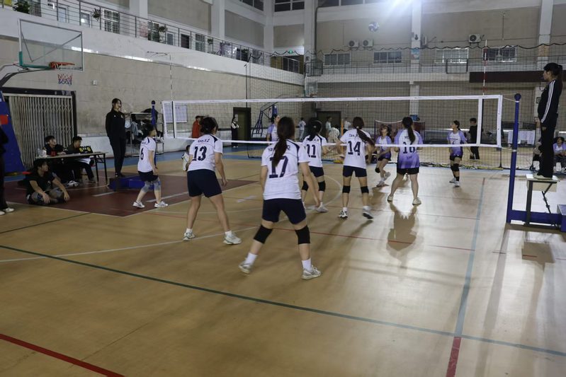 运动校园｜阳光体育化工与材料学院在第一届“迎新杯”气排球比赛...